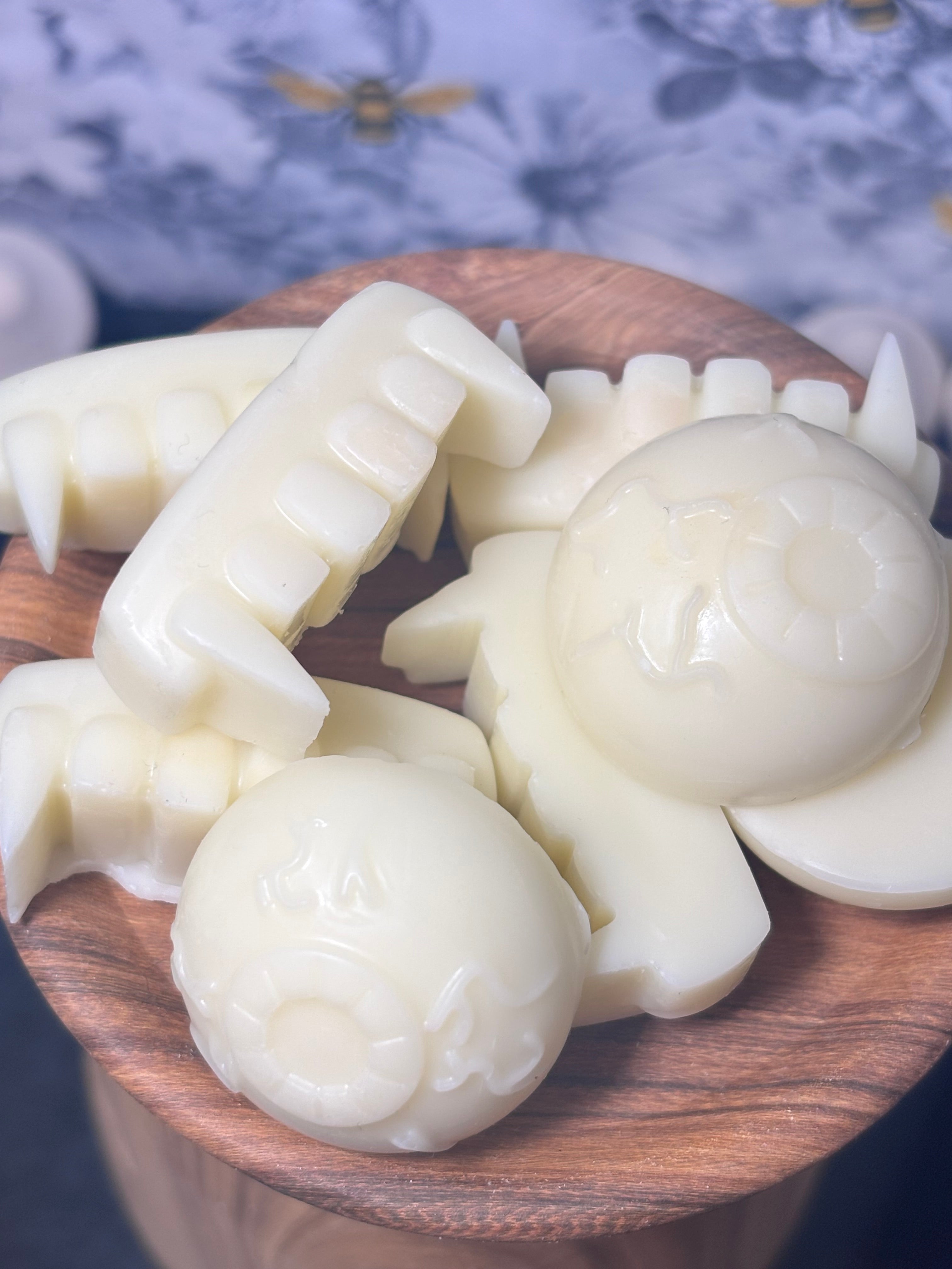 Vampire Teeth and Eyeball Wax Melts
